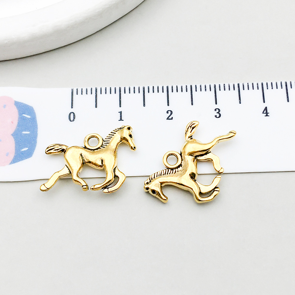 1 ancient golden horse 15*20mm-1.3g-19251