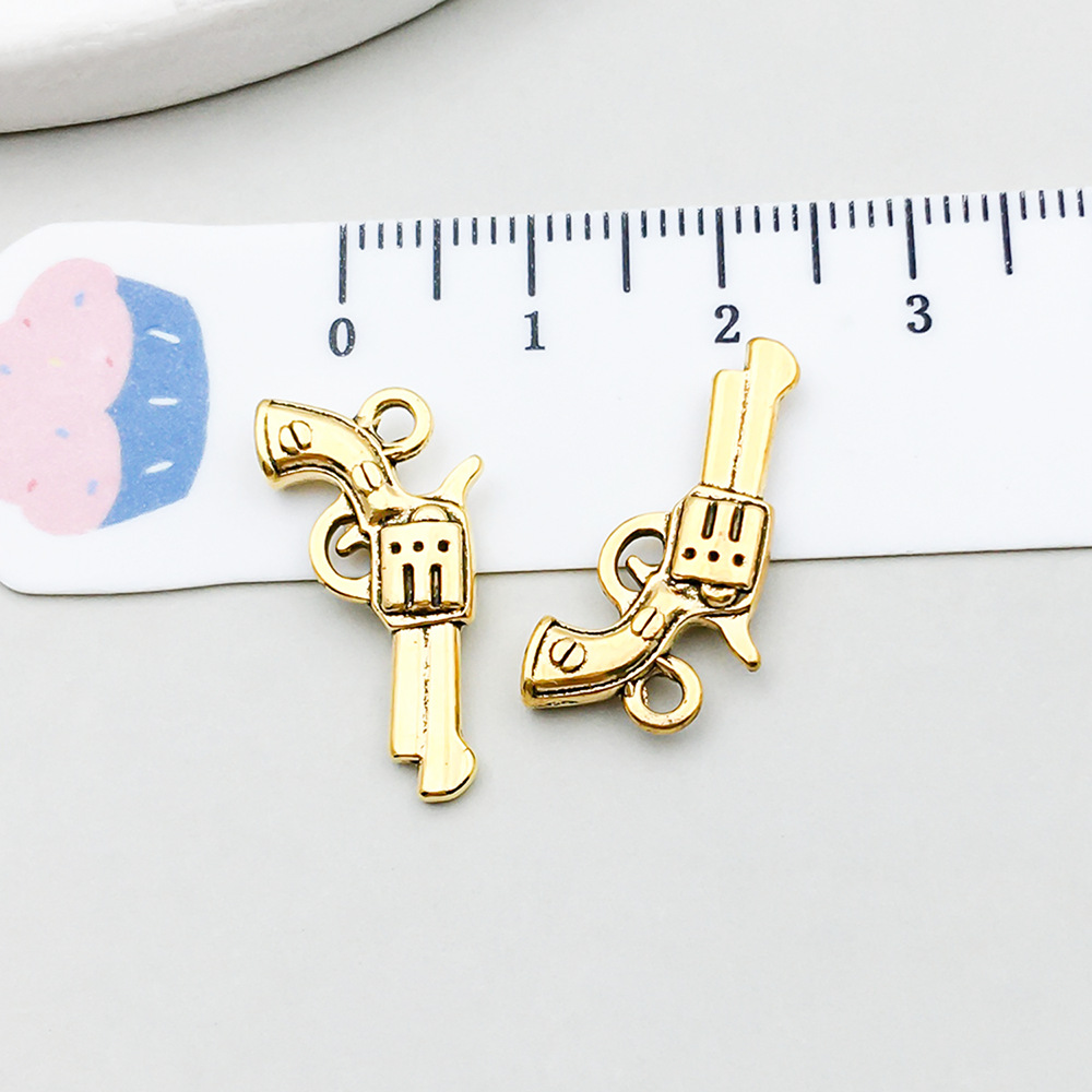 1 ancient gold pistol 11*21mm-1.4g-19252