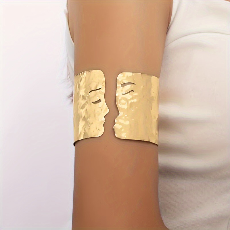 No.1-Gold Short Arm Ring