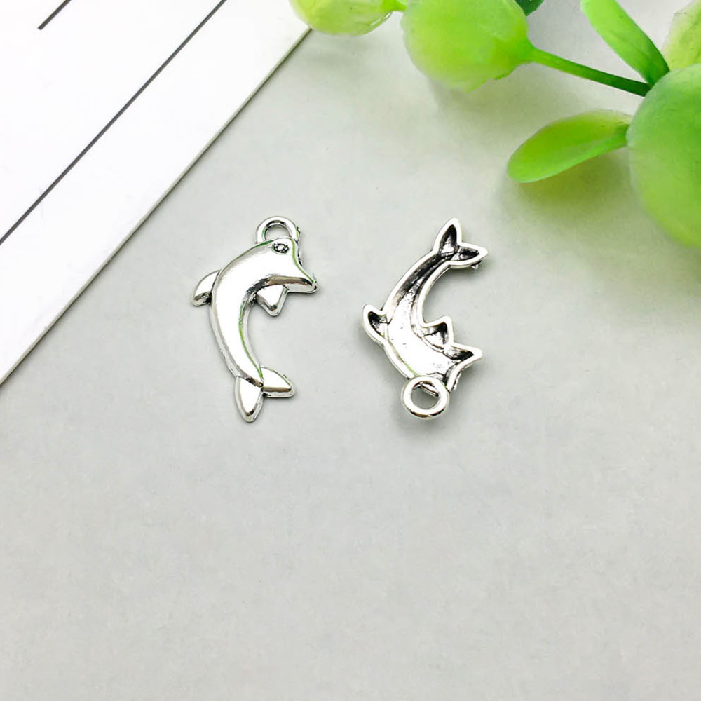 1 ancient silver dolphin 11*20mm-0.5g-17314