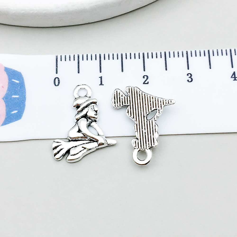 1 ancient silver halloween wizard 14*18mm-0.9g-10887