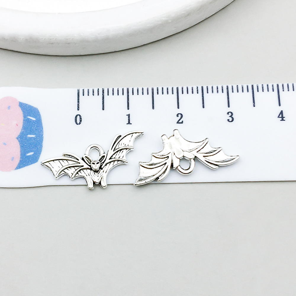 1 ancient silver halloween bat 21*9mm-0.6g-15161