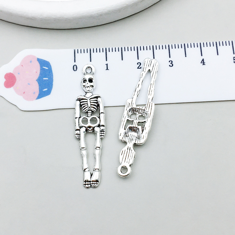 1 ancient silver halloween skull skeleton 9*39mm-1.3g-15762