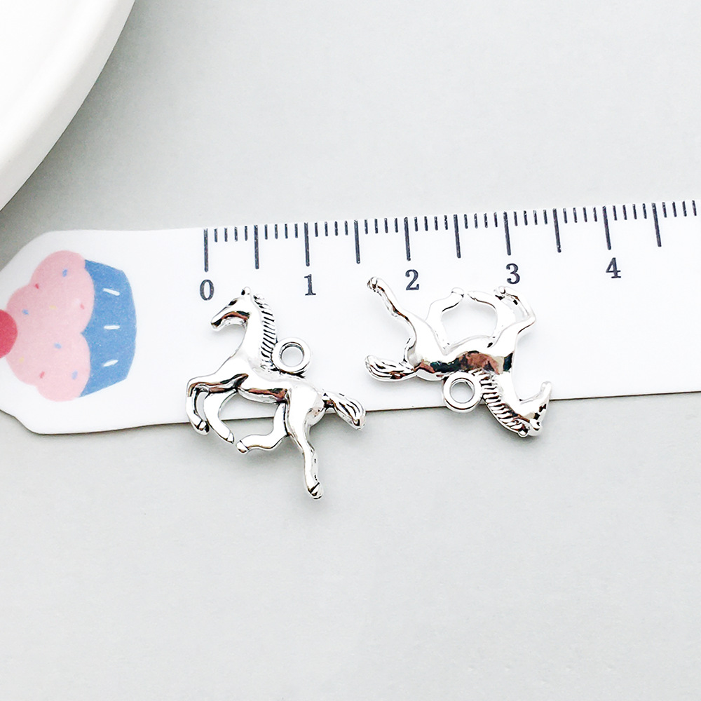 1 ancient silver horse 20*15mm-1.3g-2321