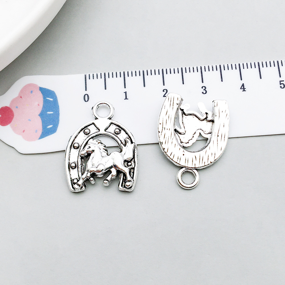 1 ancient silver horseshoe 18*23mm-2.3g-14030