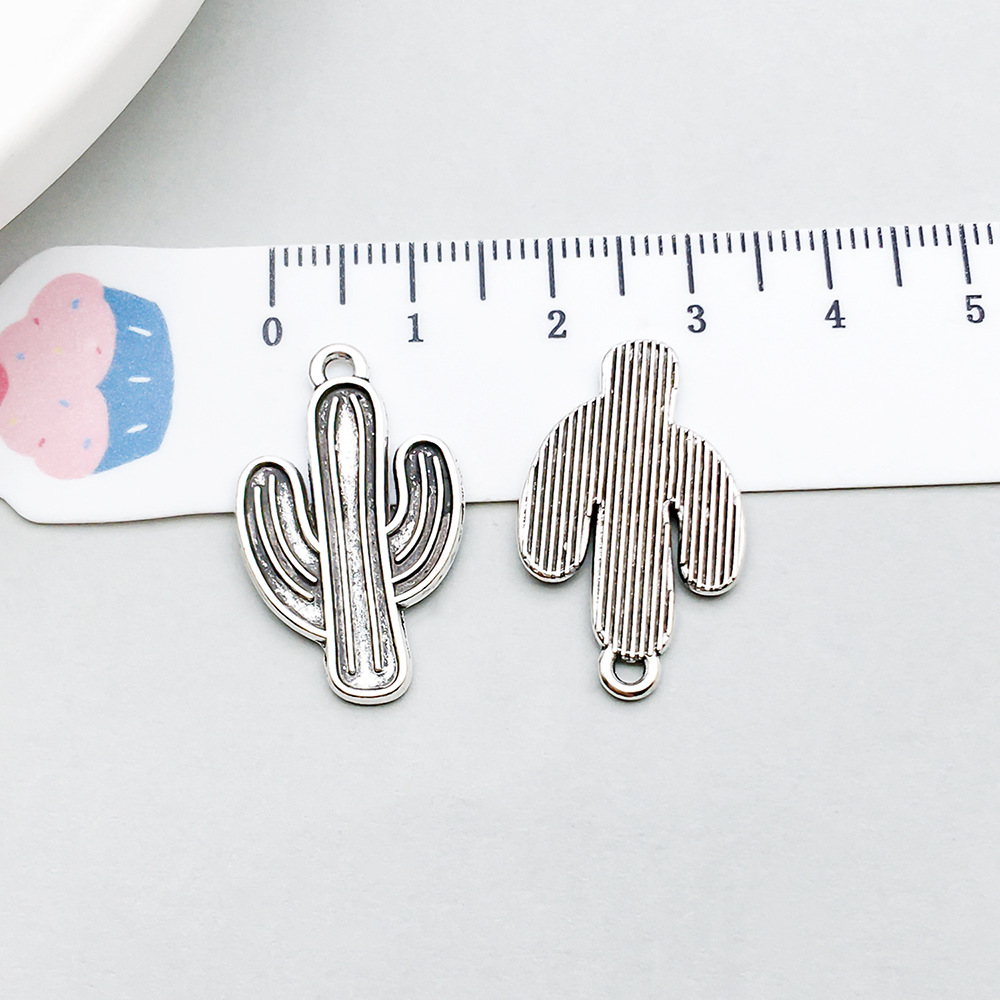 1 ancient silver cactus 26*16mm-1.6g-19232