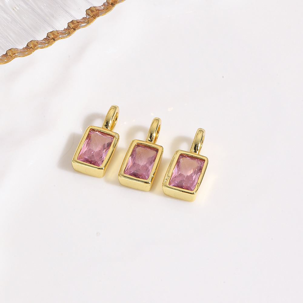 горячий розовый