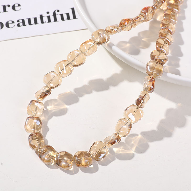 A string of light coffee