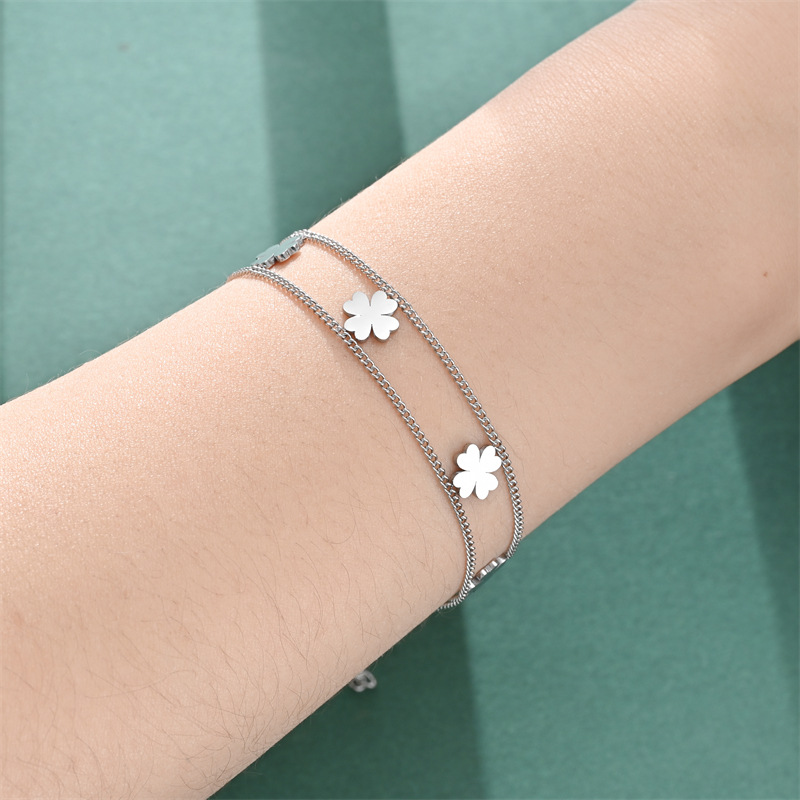 Four leaf clover steel color