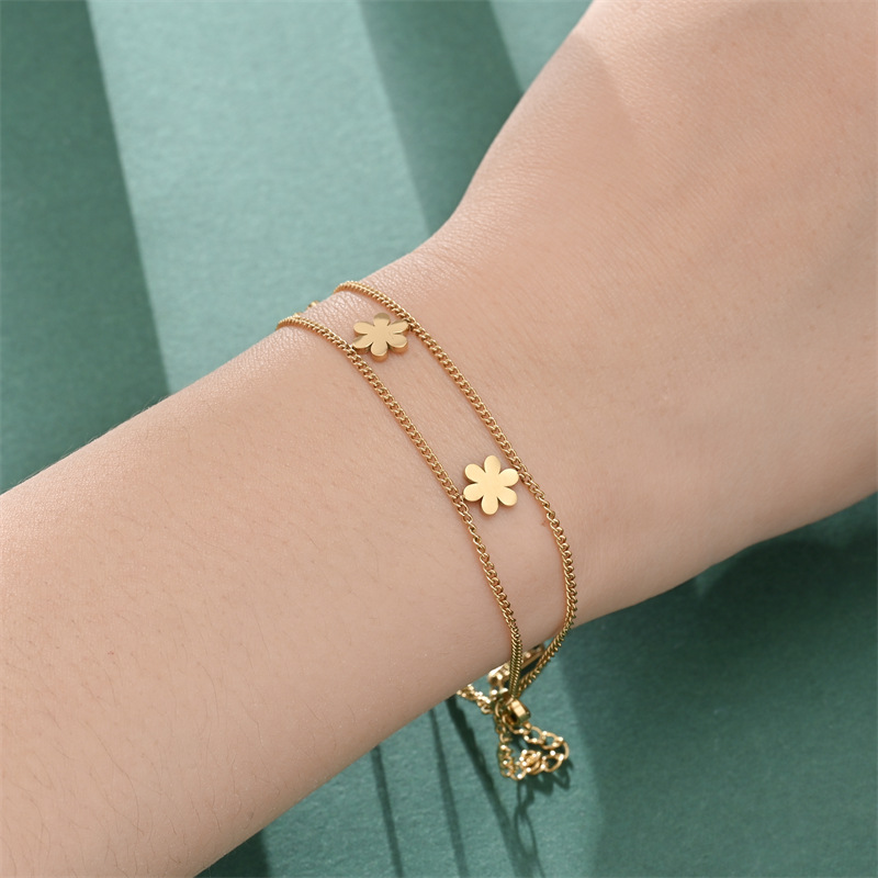 Five-petal flower golden