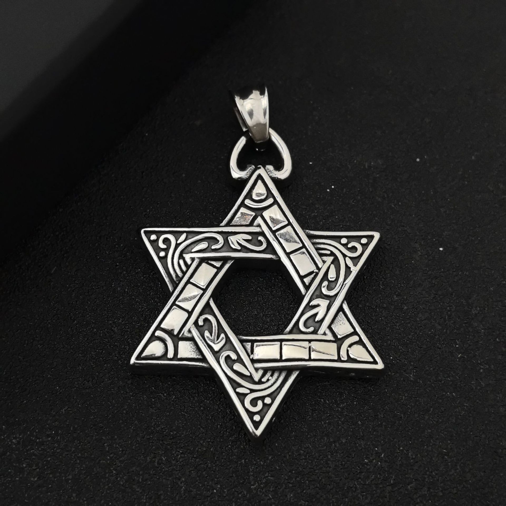 Six-pointed star single pendant