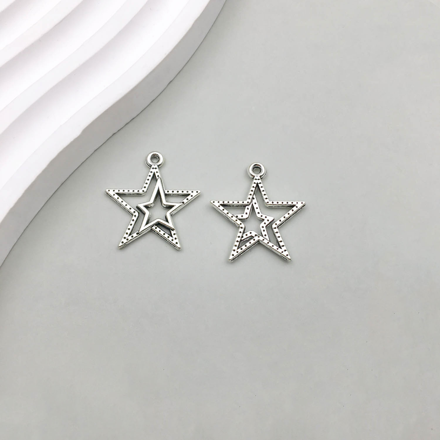 1 Ancient silver star 19*19mm-1g-10615