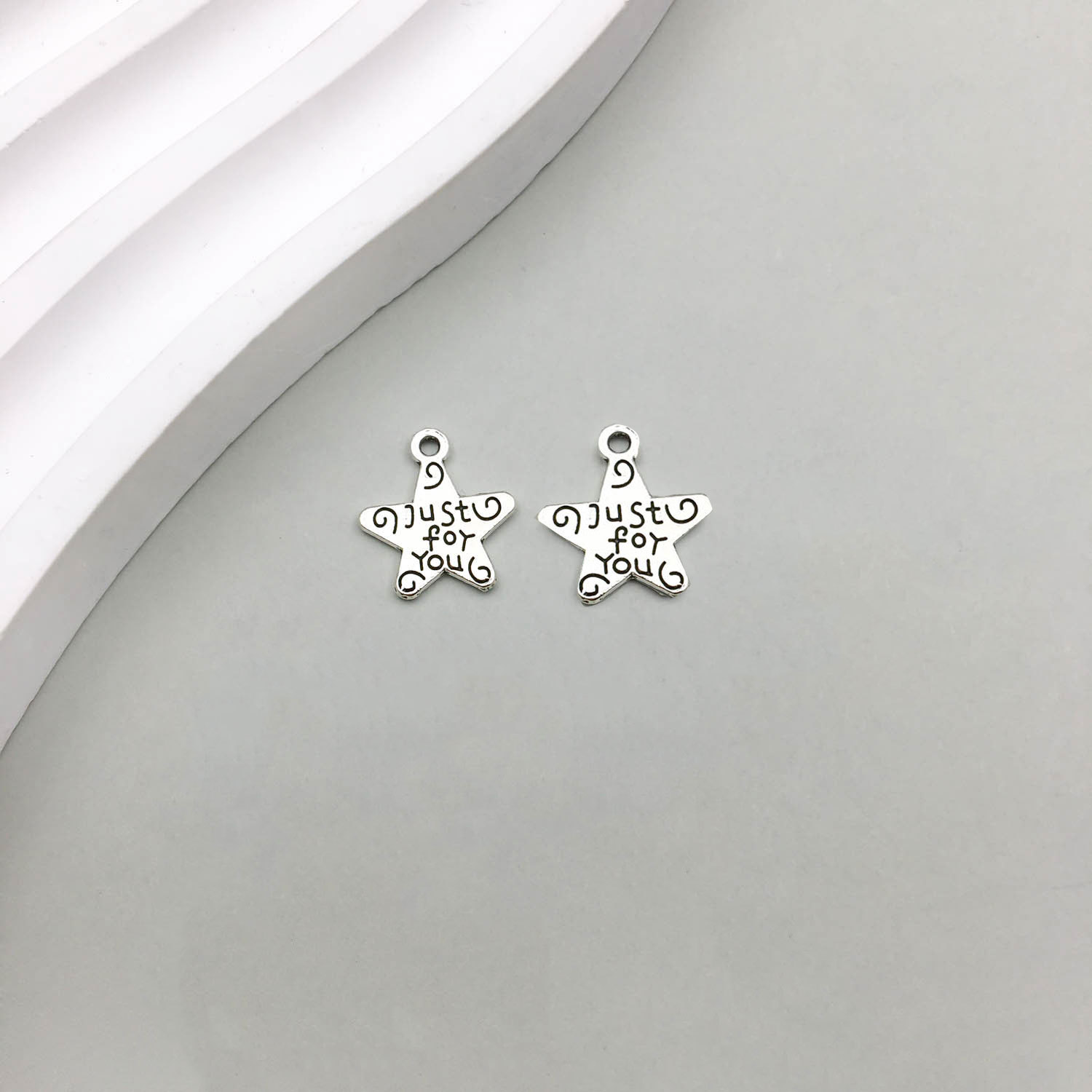 1 Ancient silver star letter just for you10 * 10mm-0.5g-10617