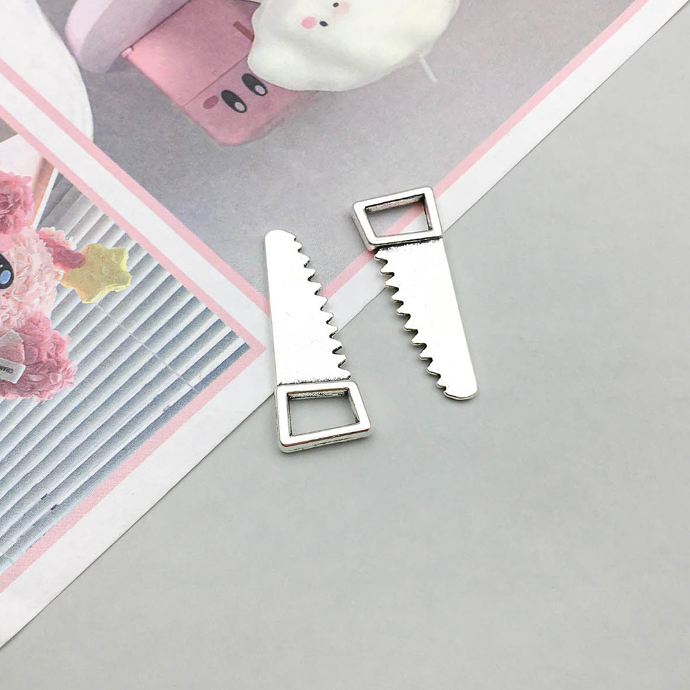 1 ancient silver saw 9*23mm-1.1g-8524