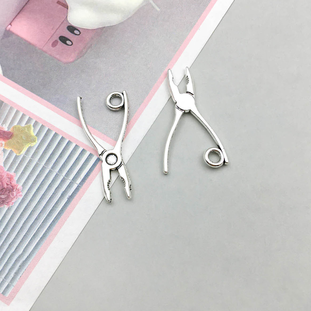 1 ancient silver pliers 10*22mm-0.8g-8527