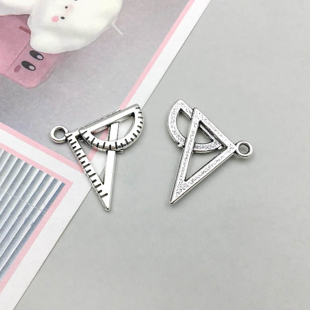 1 ancient silver ruler 20*21mm-1.4g-12158