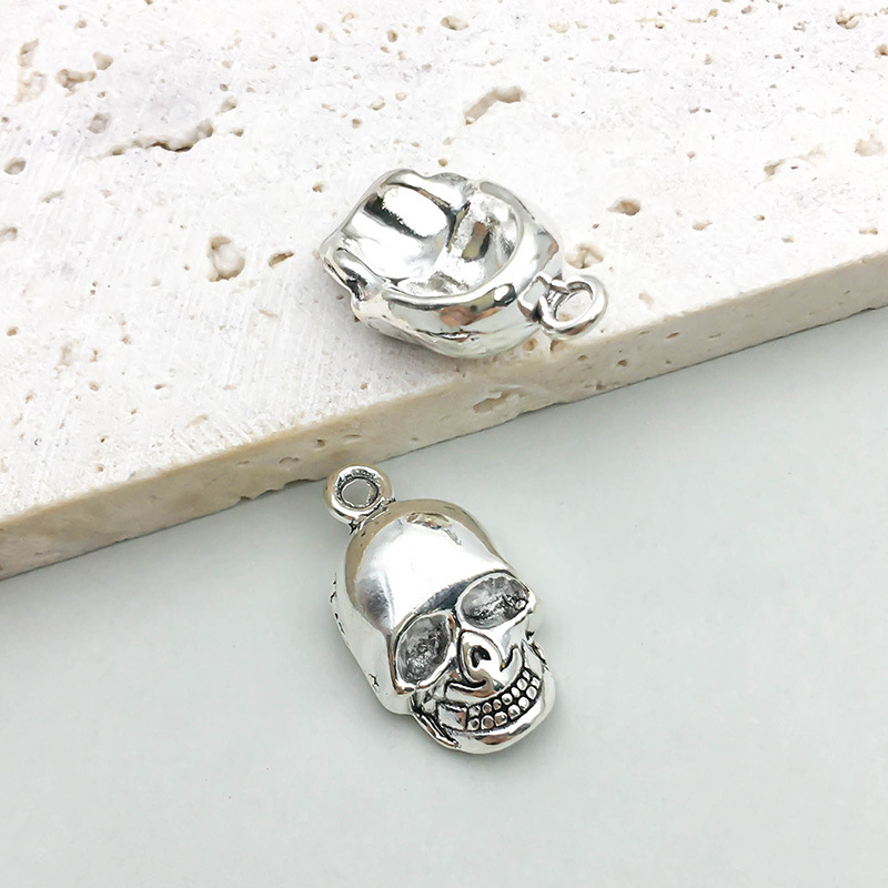 1 Skull 11*20mm-3.2g-3341