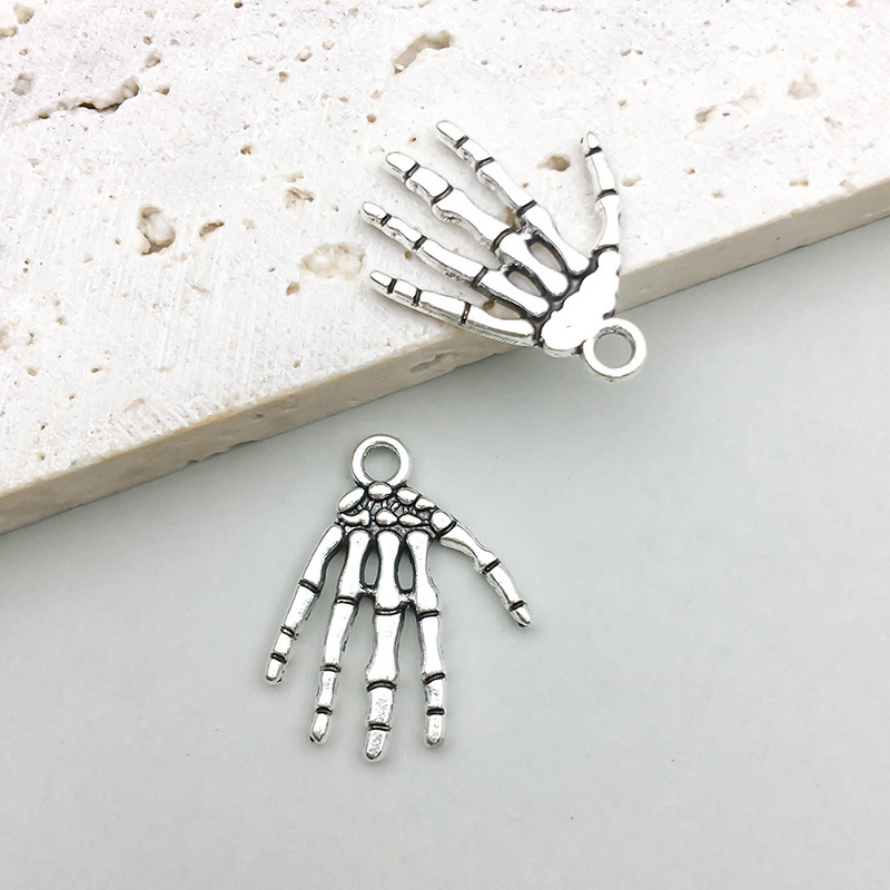 1 ancient silver skull 12*16mm-1.2g-16966