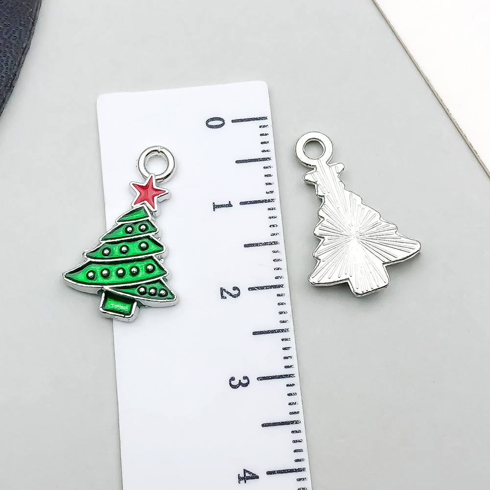 1 green dripping oil christmas tree 15*24mm-1g-14313