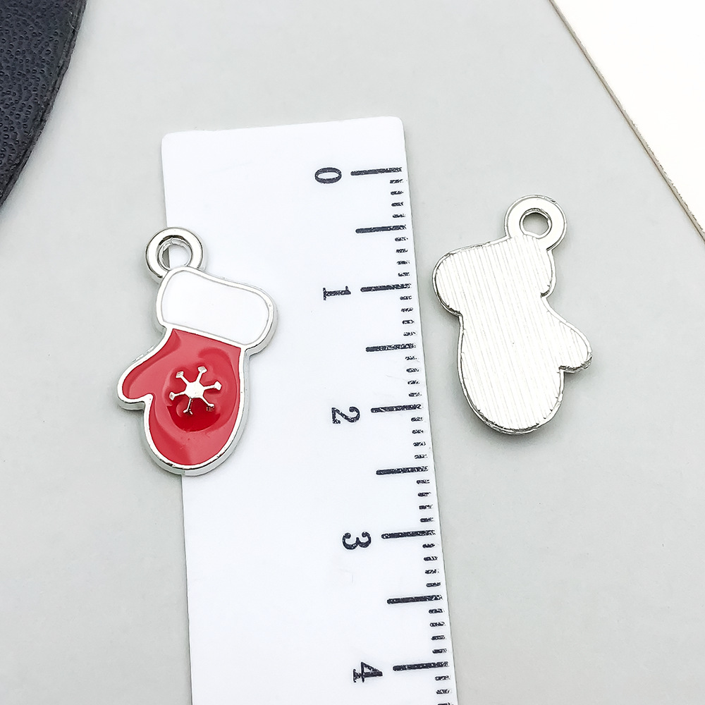 1 red oil dripping christmas glove 20*12mm-1g-19654