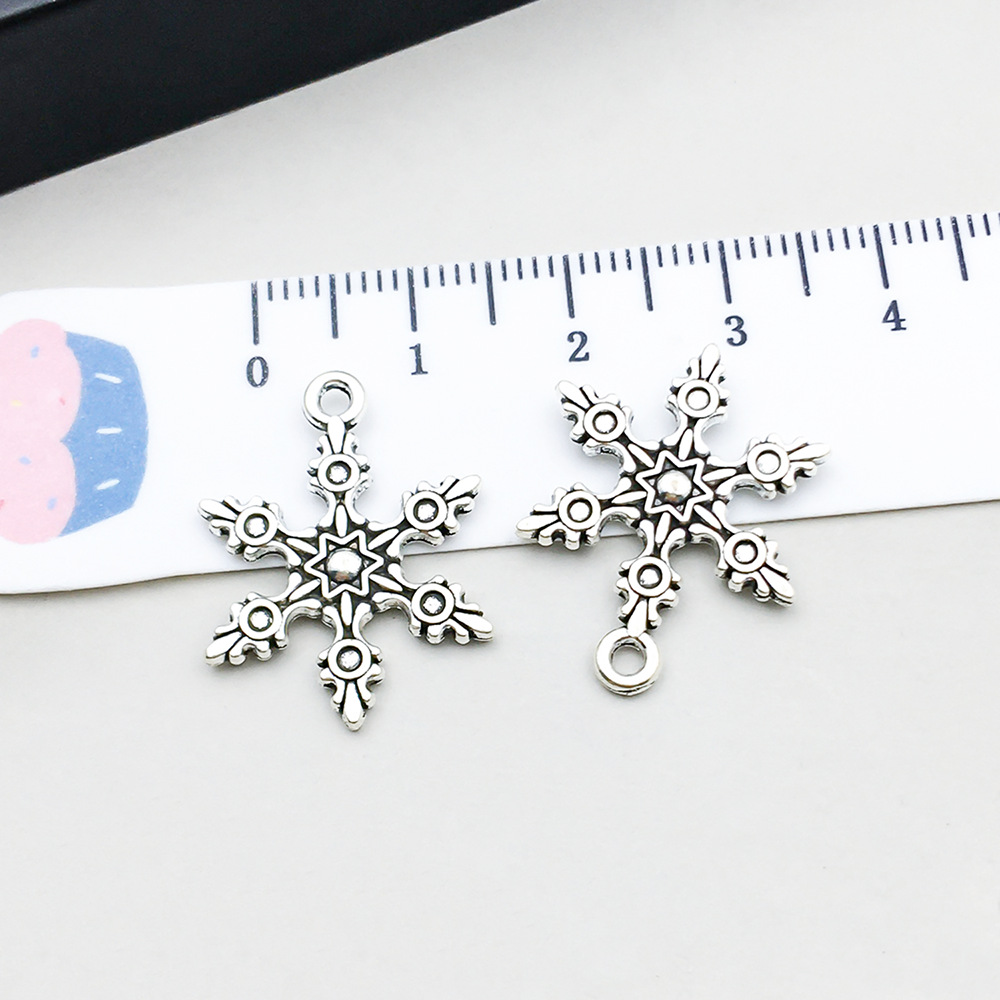 1 ancient silver christmas snowflake 17*23mm-1.2g-8394