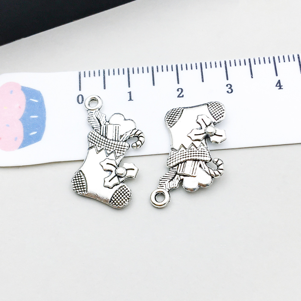 1 ancient silver christmas stocking 13*20mm-1.4g-8848