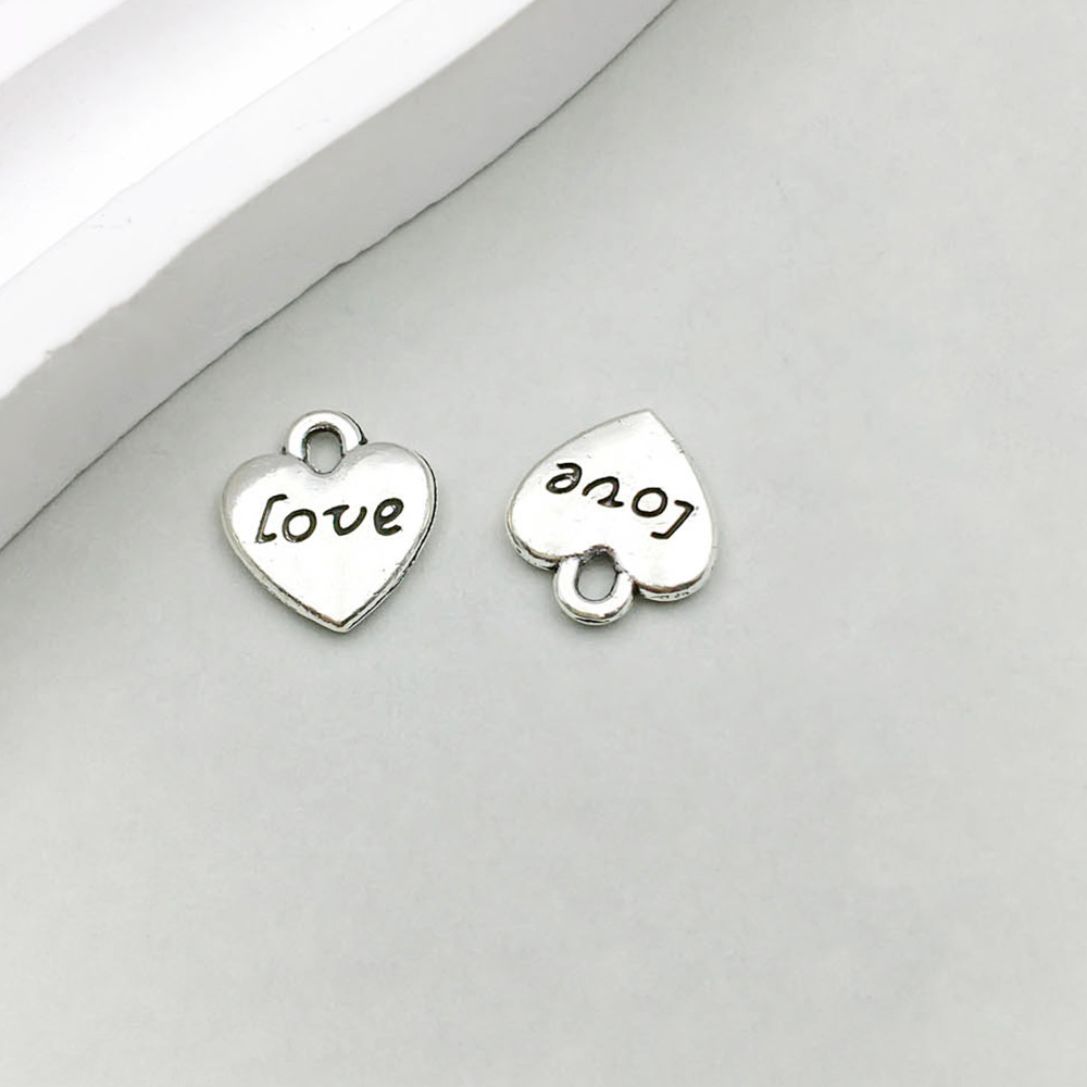1 letter love heart 10*12mm-0.7g-8005