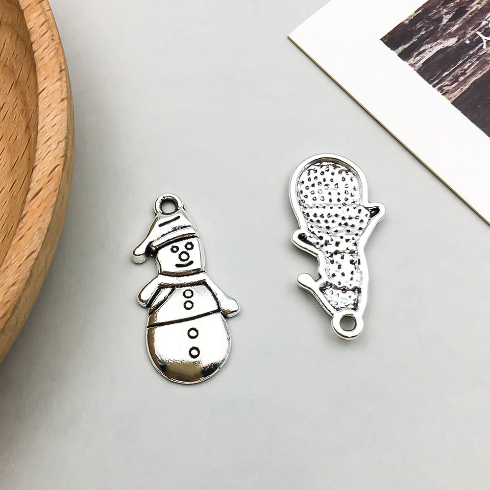 1 ancient silver Christmas snowman 12*24mm-1.1g-8843