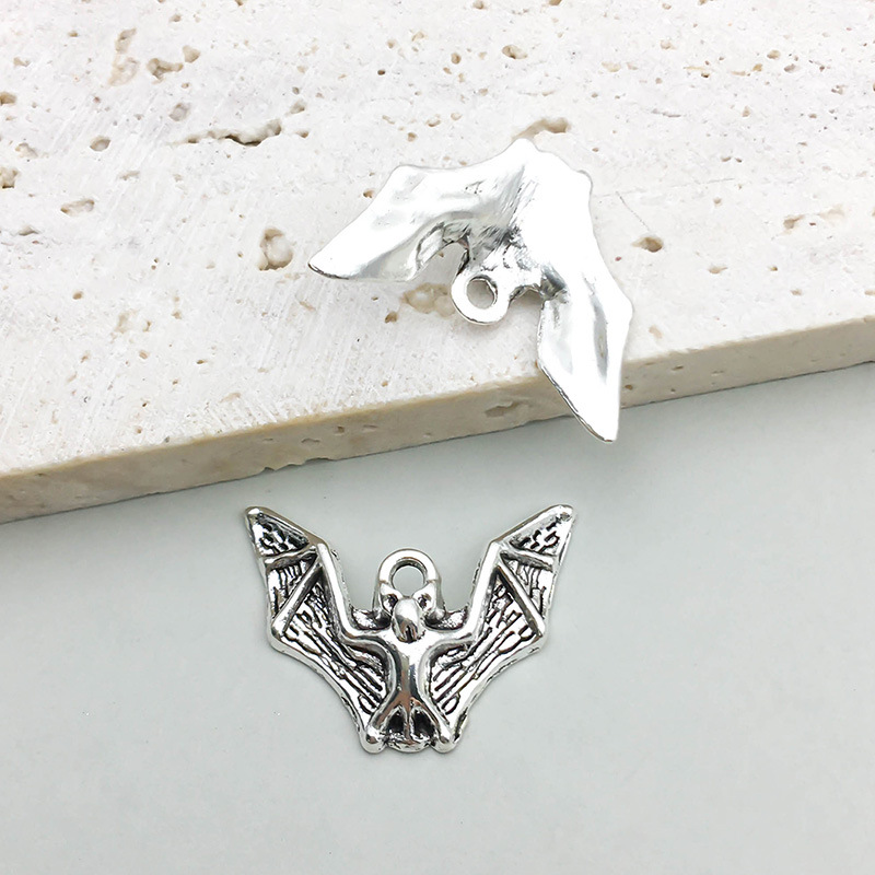 1 ancient silver bat 23*17mm-1.6g-4081