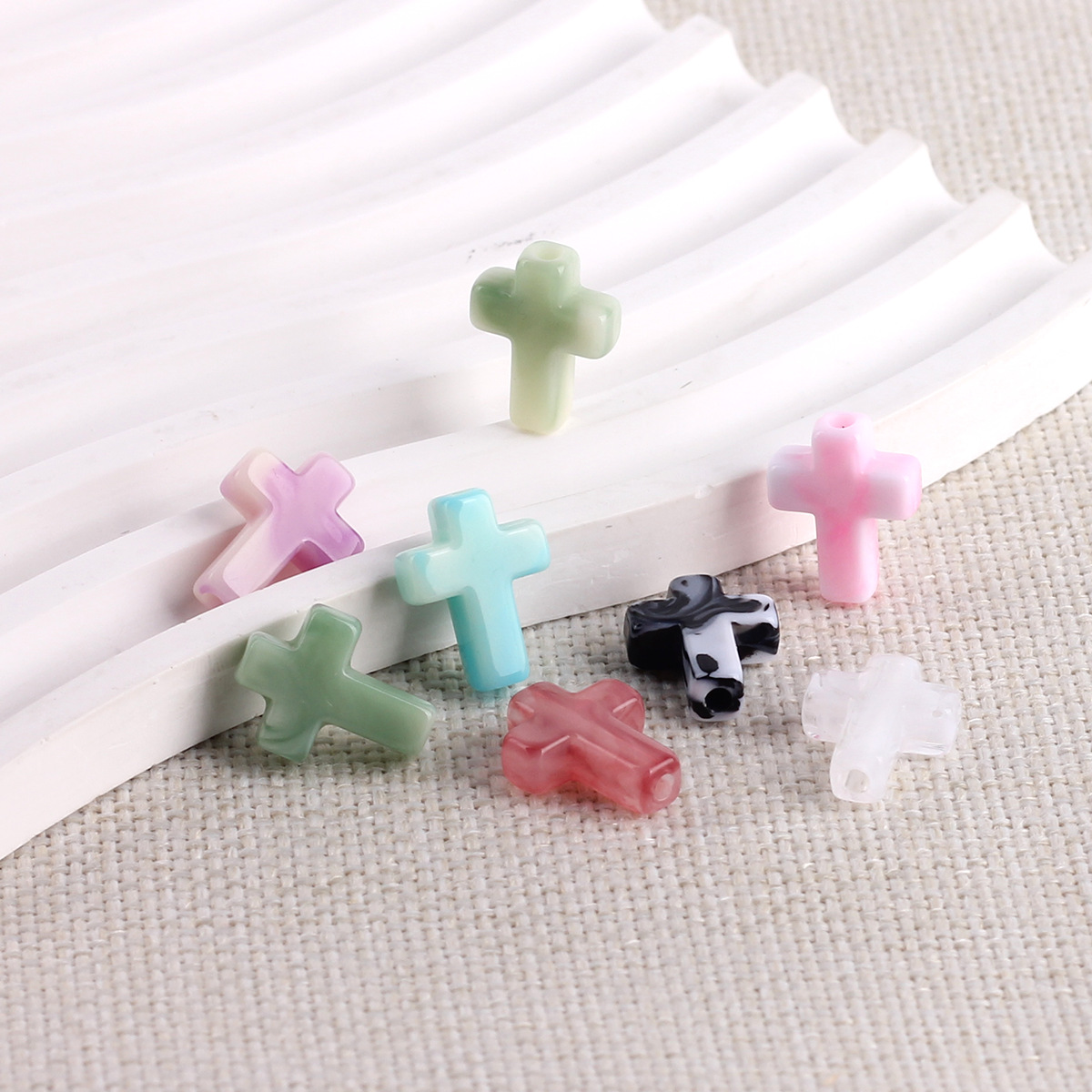 Mixed colors (random colors, no color selection)