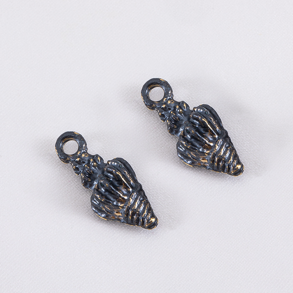 Conch -7.7x19.4