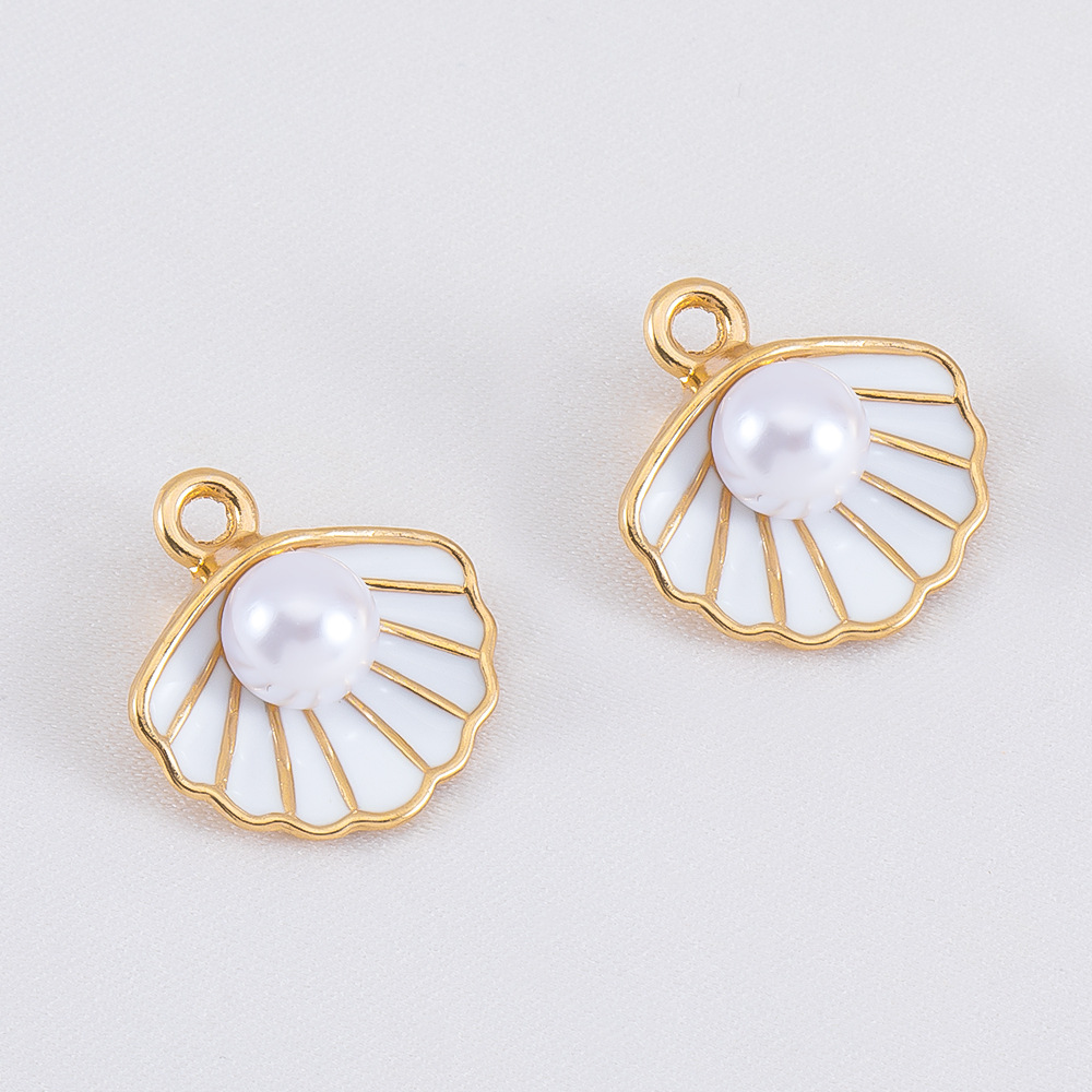 Shell pearl -15.8x14.4