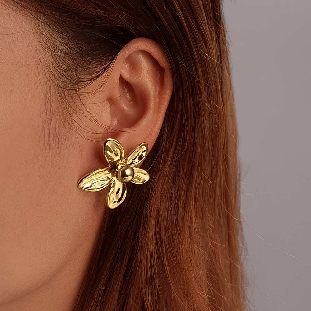 花朵焊珠耳环金色