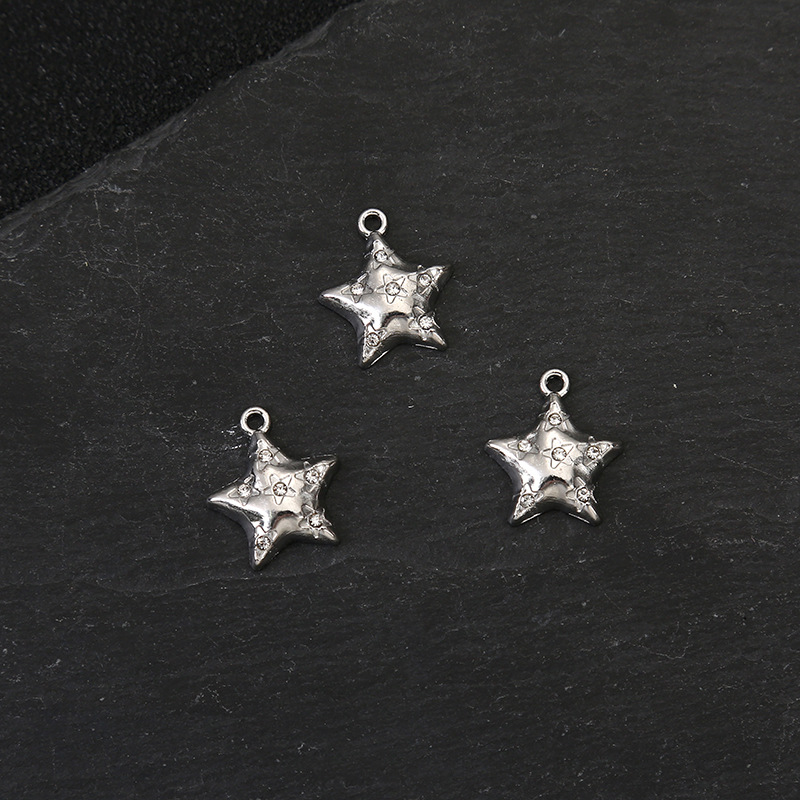 Stars (about 1.8*1.8*0.2cm)