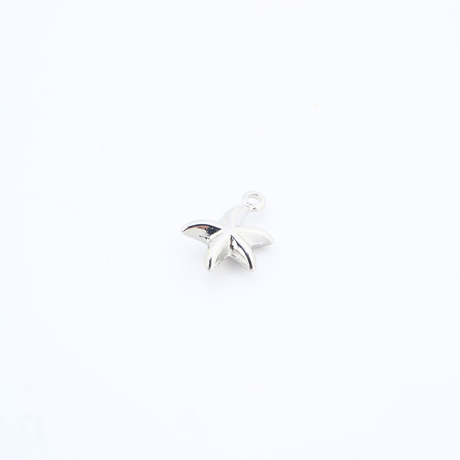 серебряный