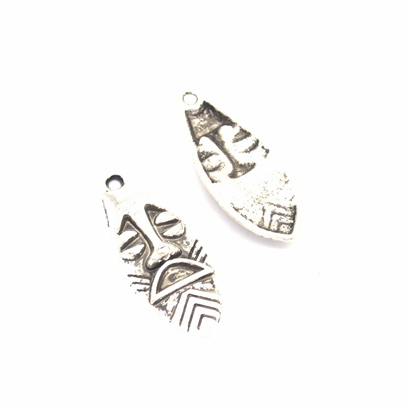 couleur argent antique