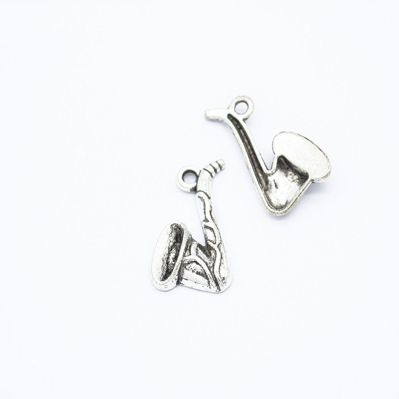 couleur argent antique