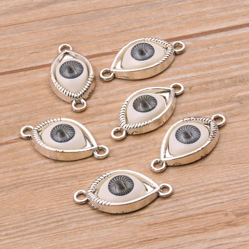 Ancient silver-gray eyes