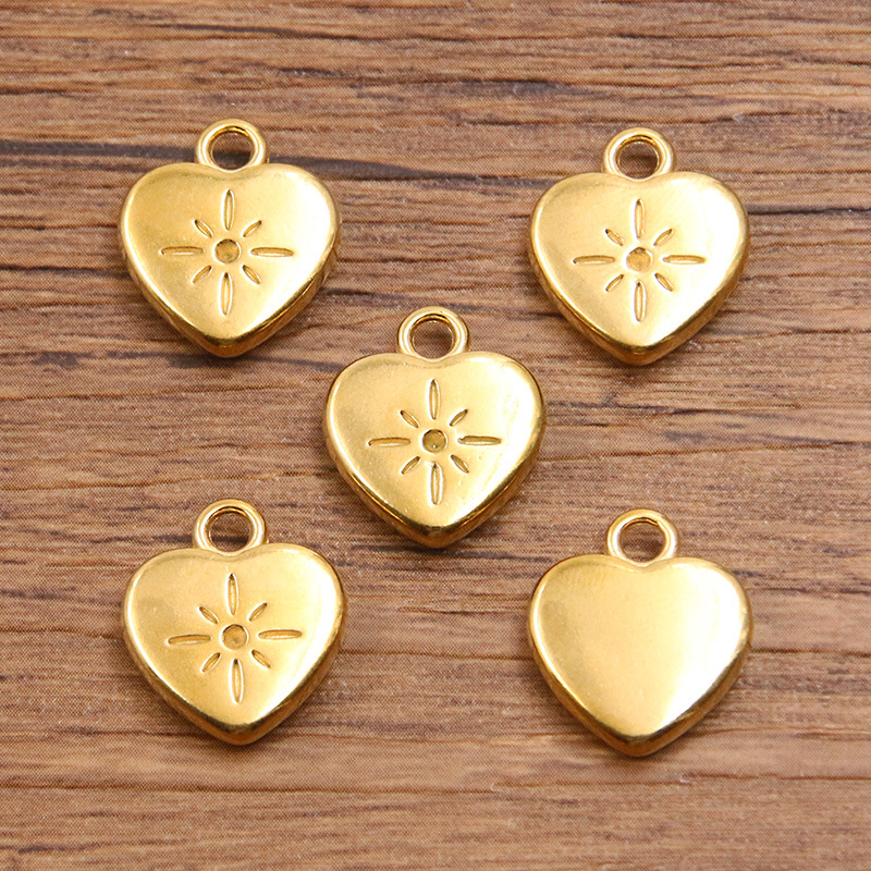 1606 gold 13x15mm 2.9g