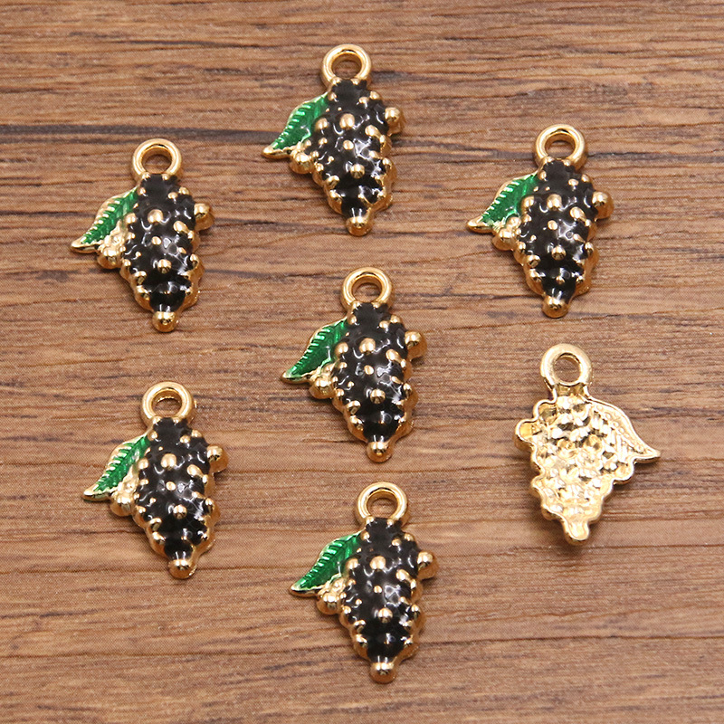 Black grape 12x18mm 0.7g