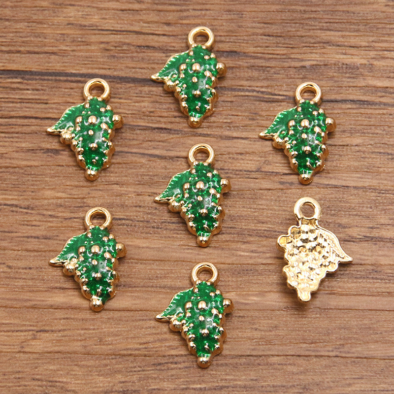 Green grape 12x18mm 0.7g