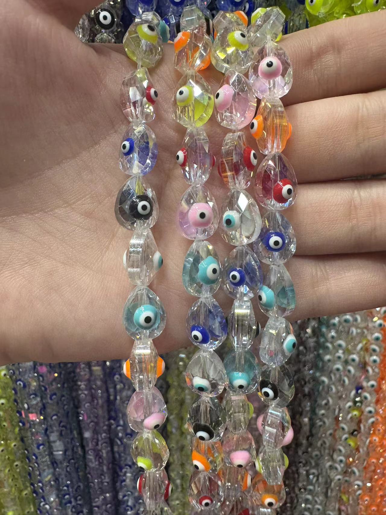 Mixed color water drops