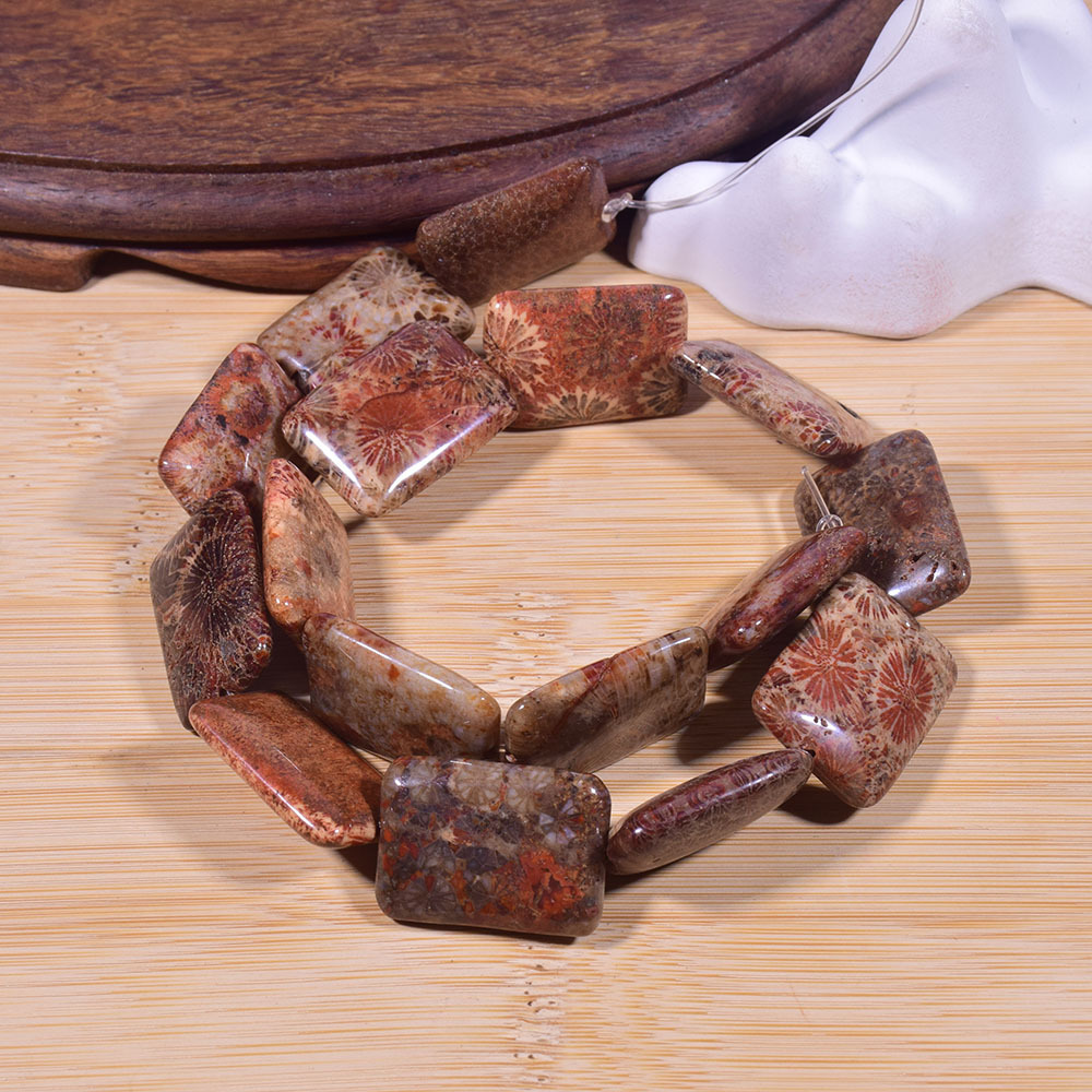 18*25mm (about 16 pieces per piece)