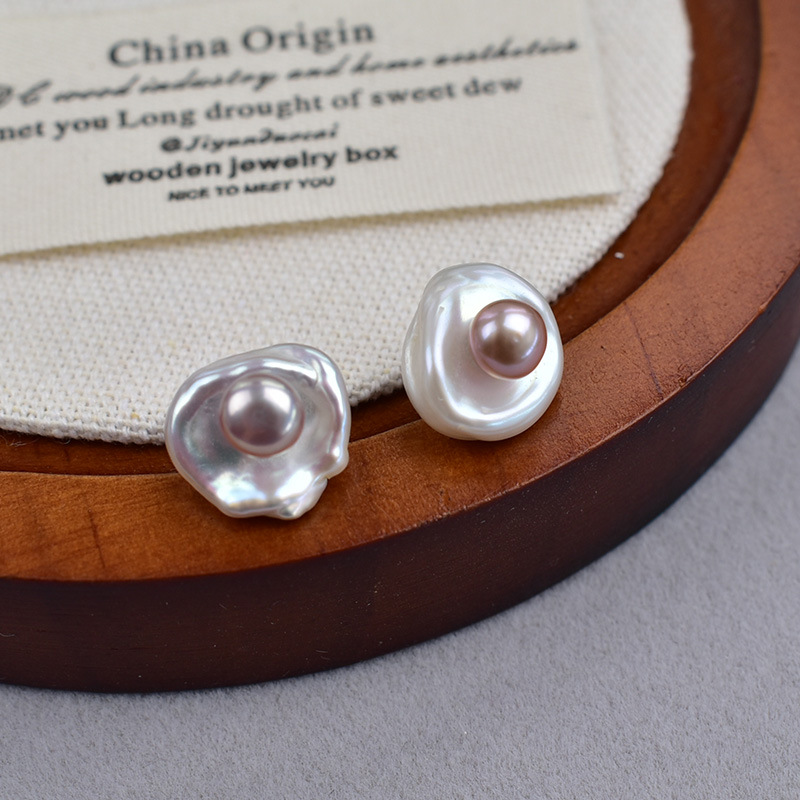 Purple flower heart--petal pearl stud earrings