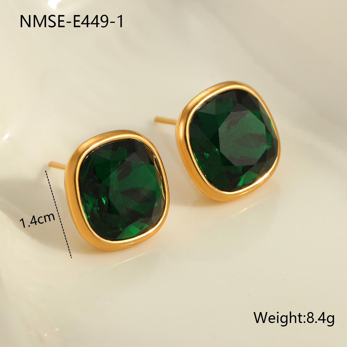 Nmse-e449-1 retro green earrings