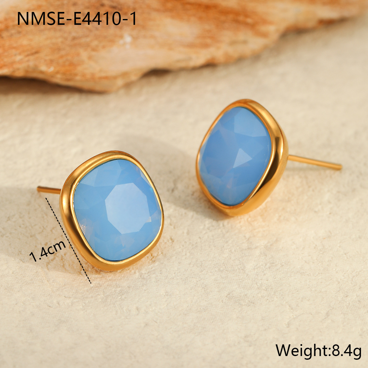 Nmse-e4410-1 cyanoprotein earrings