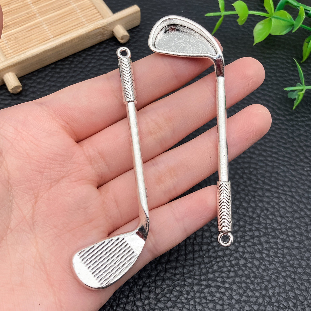ancient silver sports equipment golf club 79x25mm-22264