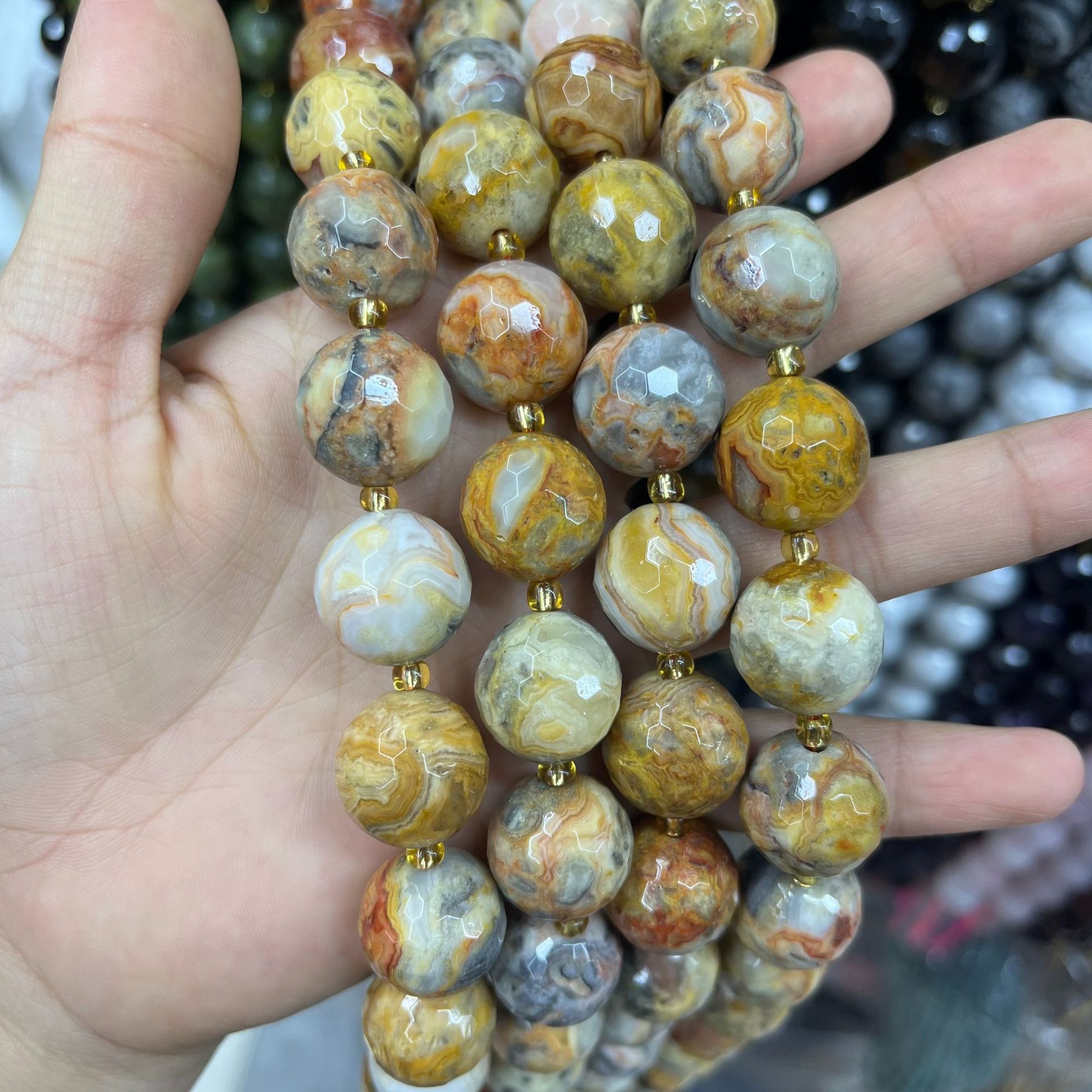 Сумасшедший Агатовые