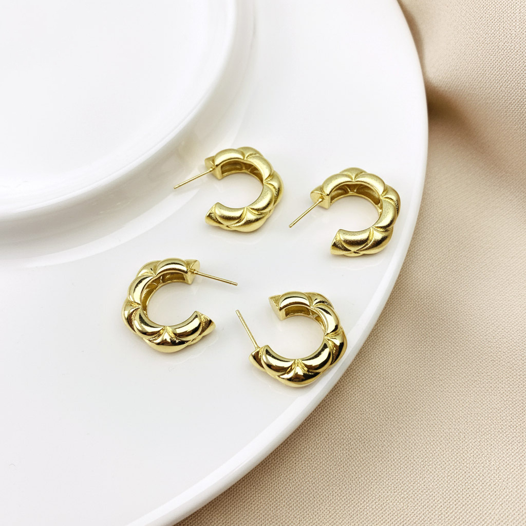 Real gold plating 18k-bright shiny surface