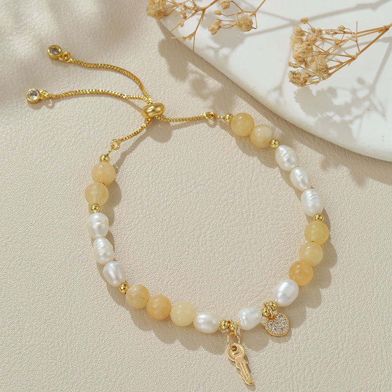 B4274 natural pearl love key topaz